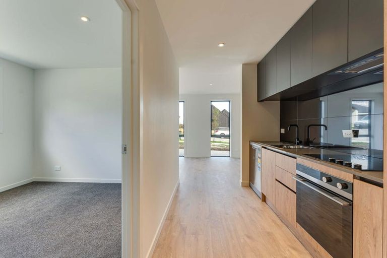 Photo of property in 33 Forage Road, Jacks Point, 9371