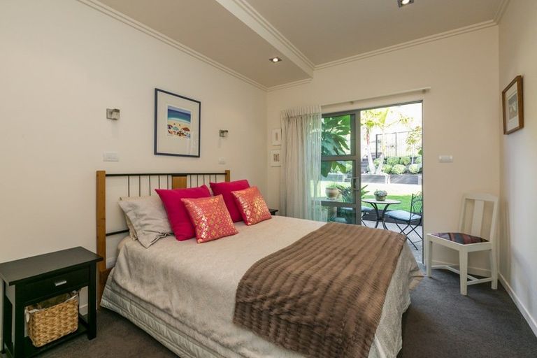 Photo of property in 116 Kent Terrace, Taradale, Napier, 4112