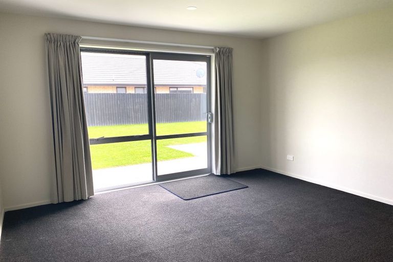 Photo of property in 52 Newman Road, Rolleston, 7614