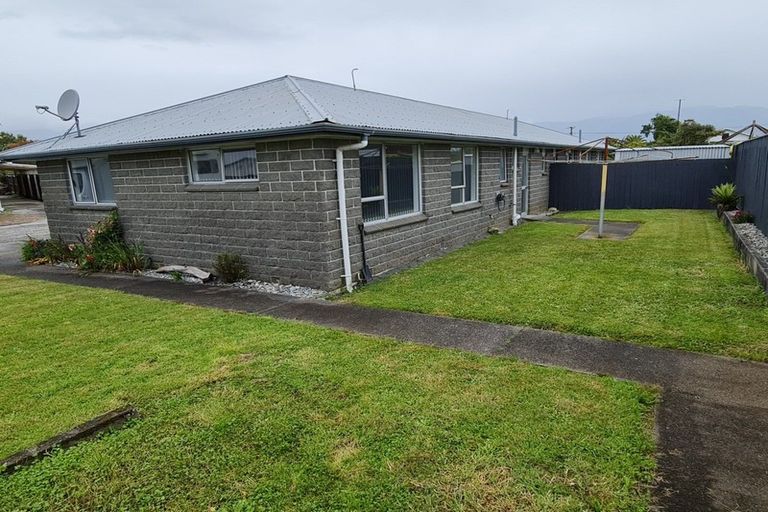 Photo of property in 68a Henley Street, Westport, 7825