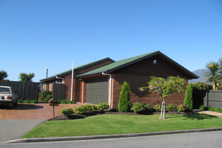 Photo of property in 16 Matthews Street, Kaiapoi, 7630