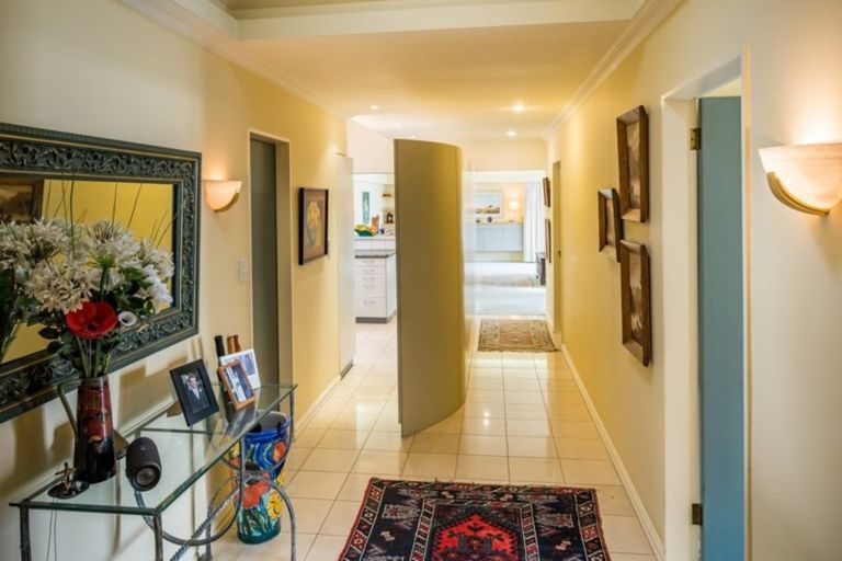 Photo of property in 9u9 Wilkinson Street, Oriental Bay, Wellington, 6011