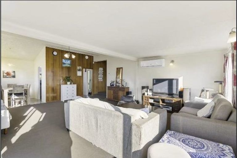 Photo of property in 37 Minaret Drive, Bucklands Beach, Auckland, 2014