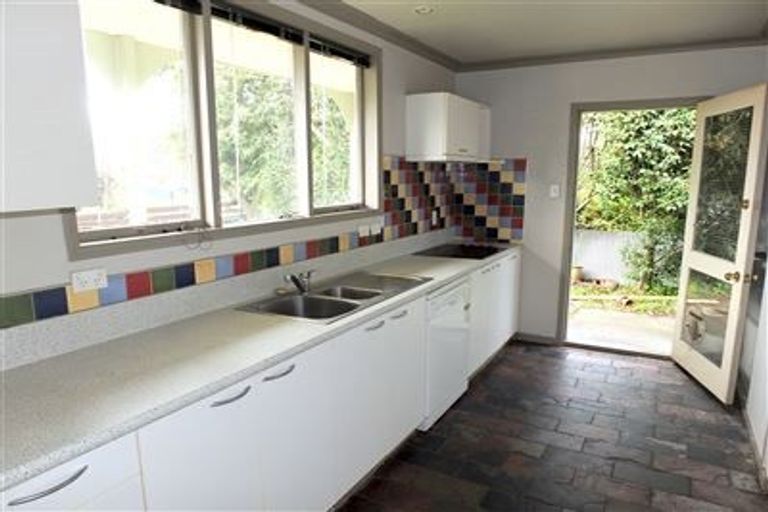Photo of property in 332 Hills Road, Mairehau, Christchurch, 8013