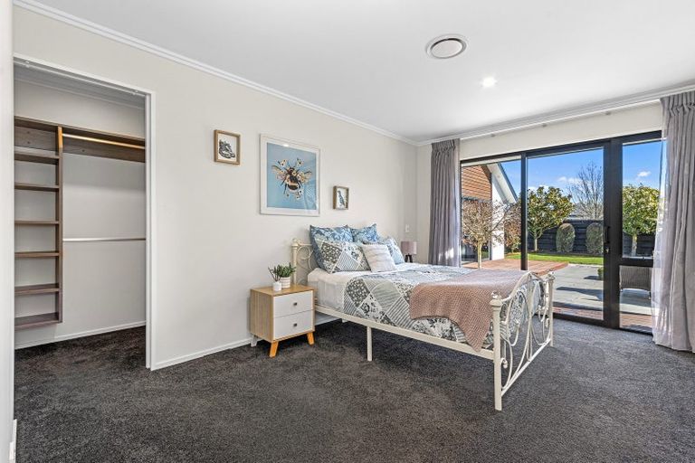 Photo of property in 1 Almond Lane, Prebbleton, 7604