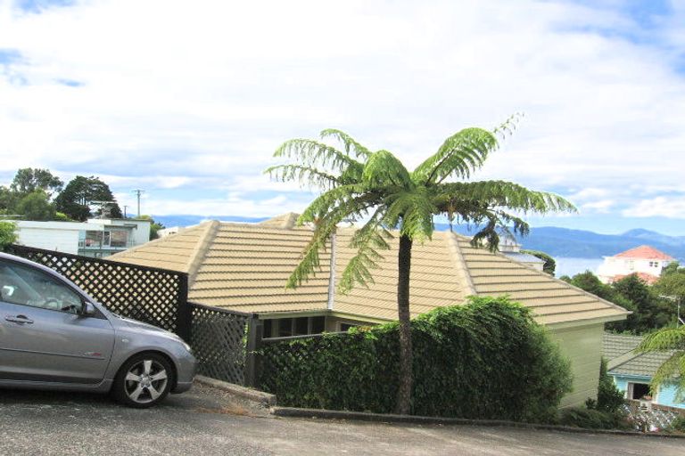 Photo of property in 10 Tensing Place, Khandallah, Wellington, 6035