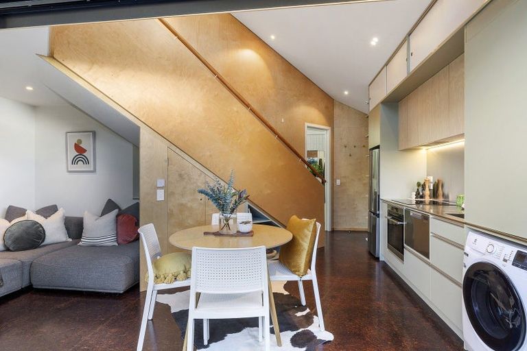 Photo of property in 17a Fife Lane, Miramar, Wellington, 6022