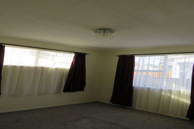 Photo of property in 4 Carbery Place, Manurewa, Auckland, 2102