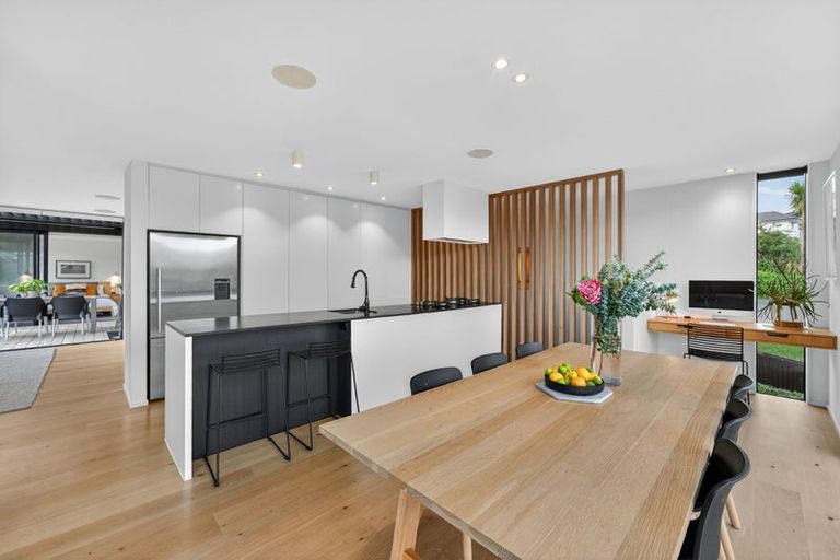 Photo of property in 1/517 Beach Road, Murrays Bay, Auckland, 0630