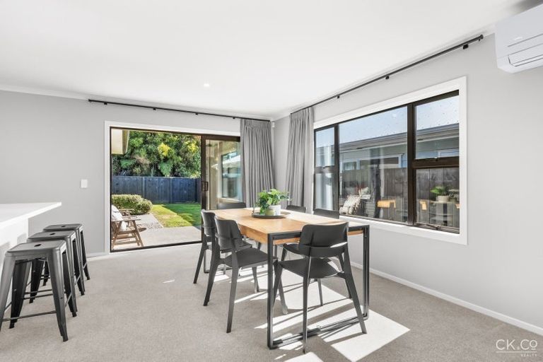 Photo of property in 7 Te Awa Rere Grove, Stokes Valley, Lower Hutt, 5019