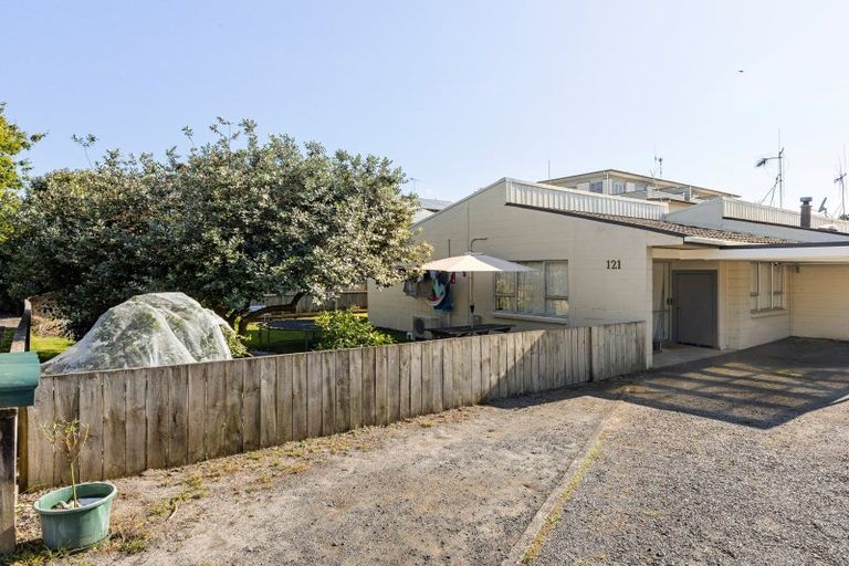 Photo of property in 121 Queens Avenue, Frankton, Hamilton, 3204