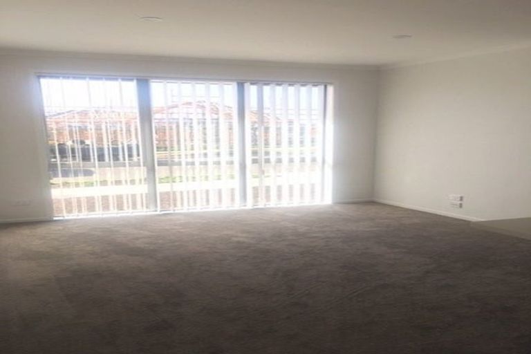 Photo of property in 17 Olivia Road, Pukekohe, 2120