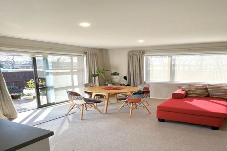 Photo of property in 1/32 Edward Avenue, Edgeware, Christchurch, 8013