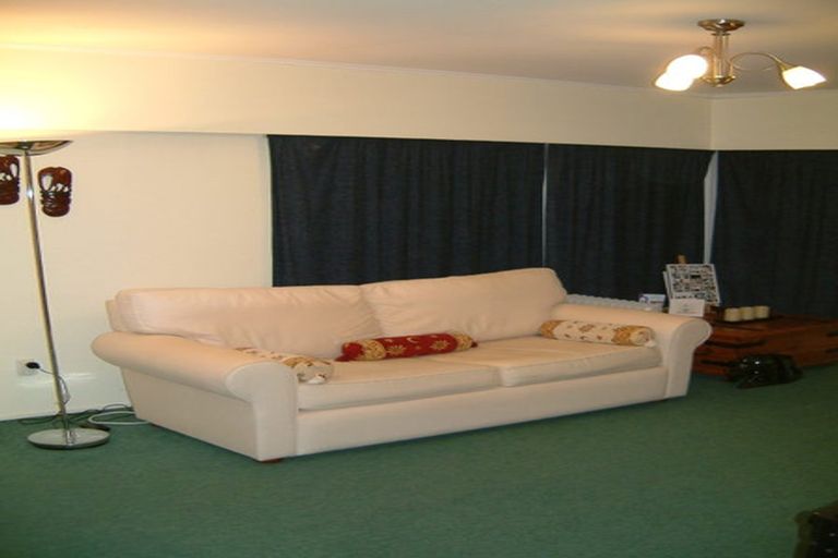 Photo of property in 1/152 Manuka Road, Bayview, Auckland, 0629