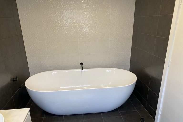 Photo of property in 68 Greers Road, Burnside, Christchurch, 8041