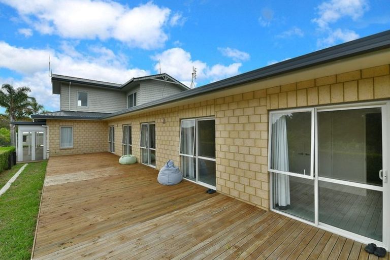 Photo of property in 1034 Peak Road, Helensville, 0875