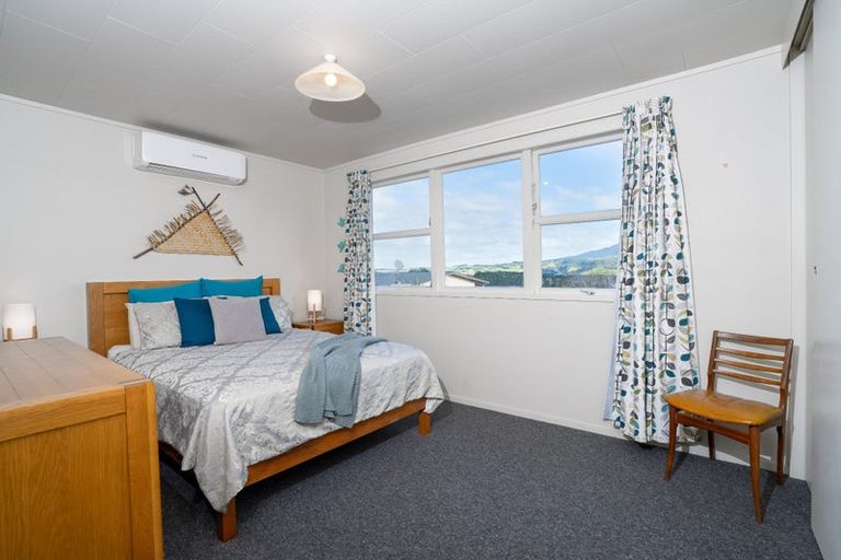 Photo of property in 6 Manukau Road, Raglan, 3225