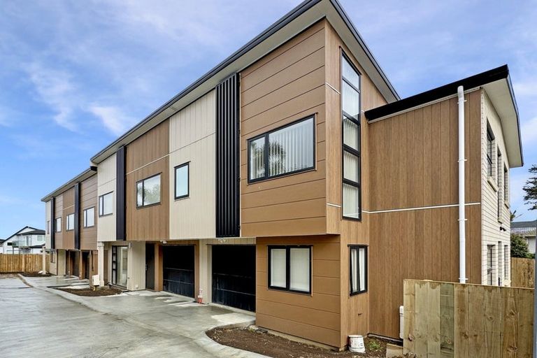 Photo of property in 86 Priestley Drive, Bucklands Beach, Auckland, 2014