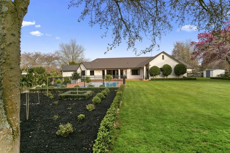 Photo of property in 23 Cowley Drive, Leamington, Cambridge, 3432