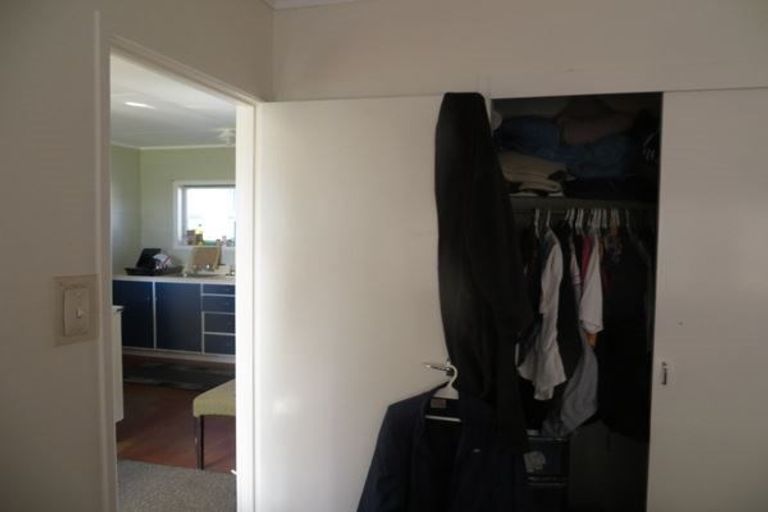 Photo of property in 18 Kent Street, Waiuku, 2123