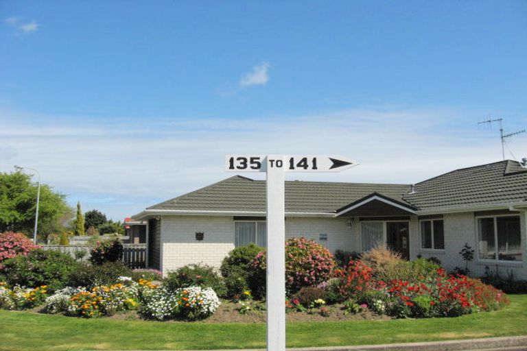 Photo of property in 135 Langdale Avenue, Paraparaumu, 5032