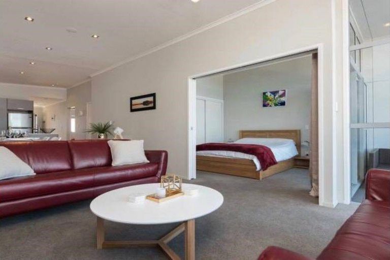 Photo of property in 302/277 Maunganui Road, Mount Maunganui, 3116
