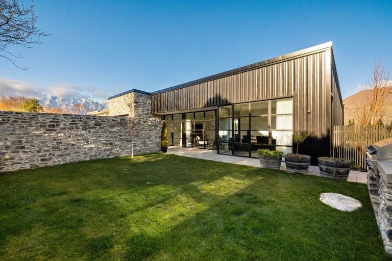 Photo of property in 95 Frankton Road, Queenstown, 9300