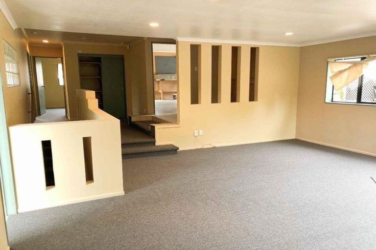 Photo of property in 39 Makora Road, Massey, Auckland, 0614