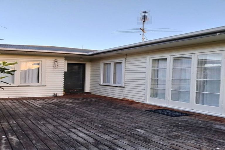 Photo of property in 1/450 Great South Road, Opaheke, Papakura, 2113