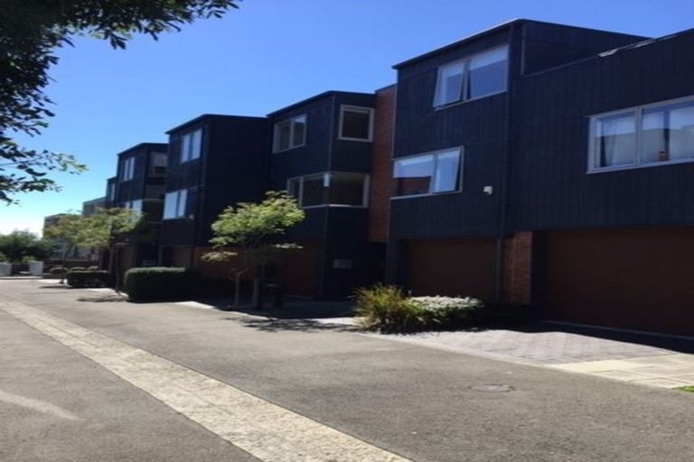 Photo of property in Altar Apartments, 28/120 Rintoul Street, Newtown, Wellington, 6021