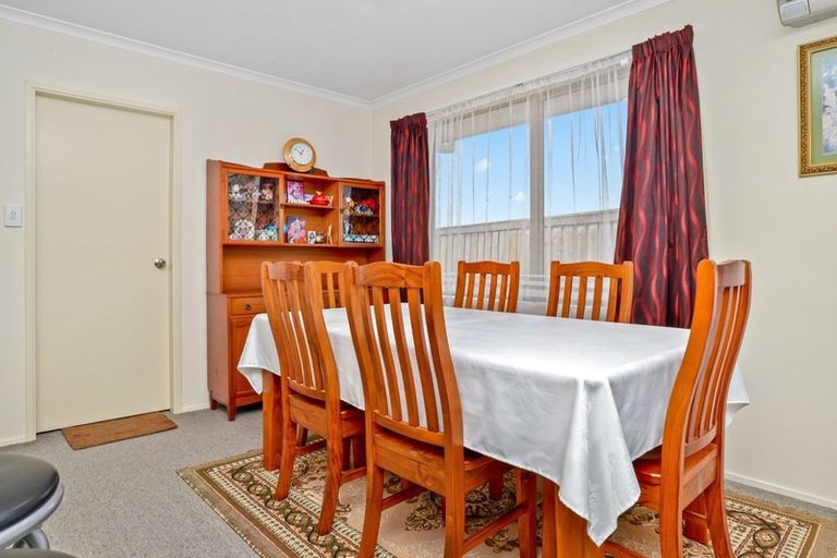 Photo of property in 24 Finchley Place, Hamilton East, Hamilton, 3216