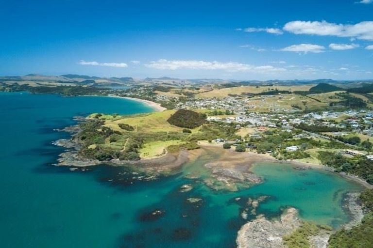 Photo of property in 279 State Highway 10, Cable Bay, 0420