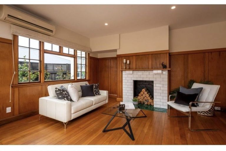 Photo of property in 157 Innes Road, St Albans, Christchurch, 8052