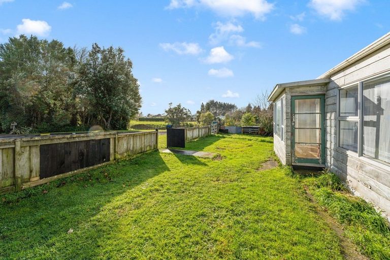 Photo of property in 23 Falstaff Street, Stratford, 4332