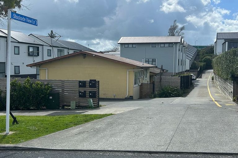 Photo of property in 2/31 Abercrombie Street, Howick, Auckland, 2014