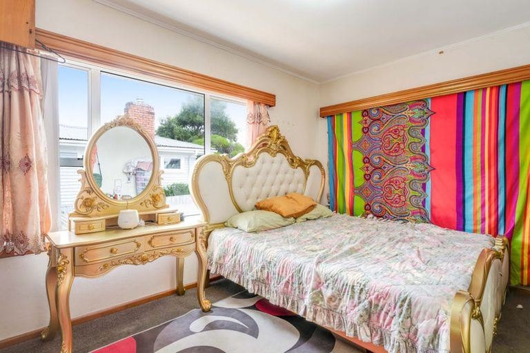 Photo of property in 61 Halver Road, Hillpark, Auckland, 2102