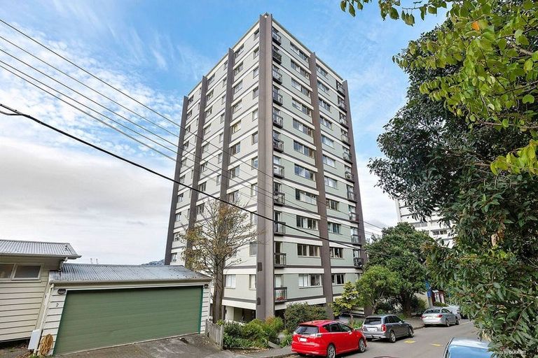 Photo of property in Mansfield Towers, 1 Grant Road, Thorndon, Wellington, 6011