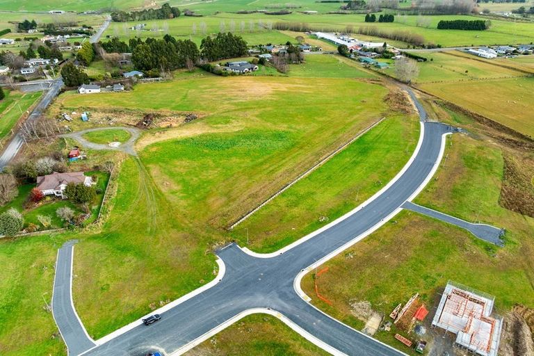 Photo of property in 21 Back Road, Okains Bay, 7583