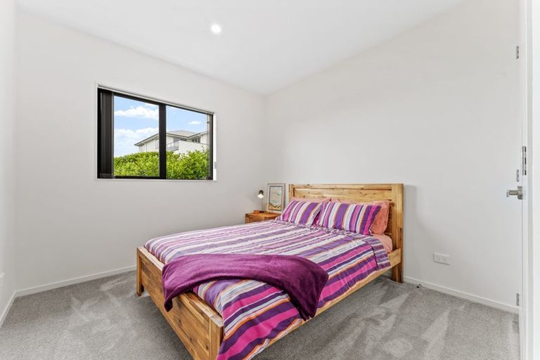 Photo of property in 35 Bella Vista Drive, Gulf Harbour, Whangaparaoa, 0930