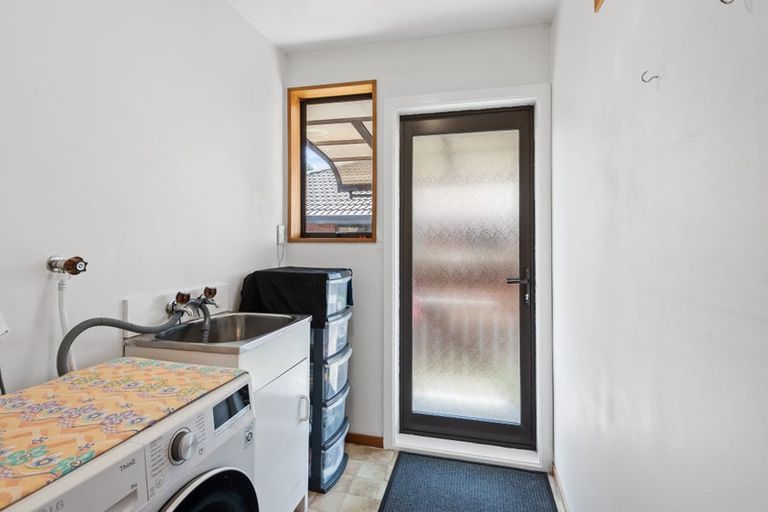 Photo of property in 2/12 Algie Place, Avonhead, Christchurch, 8042