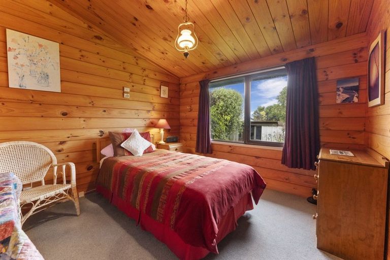 Photo of property in 31a Roband Crescent, Brown Owl, Upper Hutt, 5018