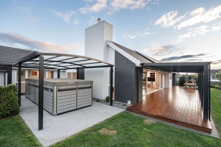 Photo of property in 1 Moemoea Place, Cambridge, 3434