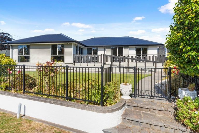Photo of property in 194 Riverlaw Terrace, Saint Martins, Christchurch, 8022