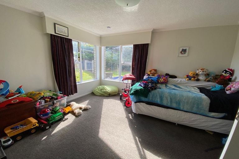 Photo of property in 24 High Street South, Eltham, 4322