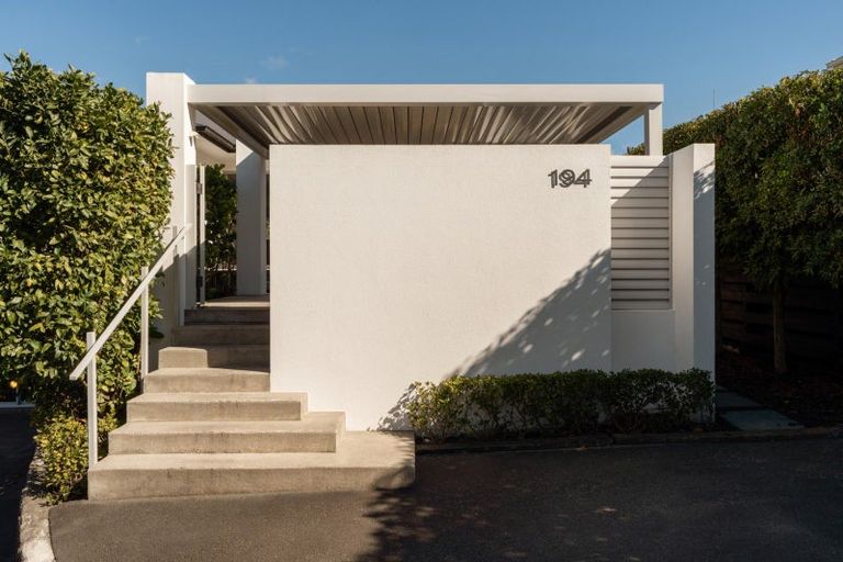 Photo of property in 194 Oceanbeach Road, Mount Maunganui, 3116
