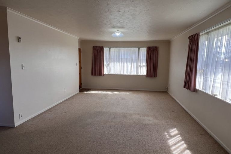 Photo of property in 21 Wilson Street, Islington, Christchurch, 8042