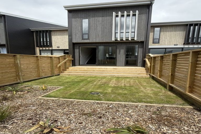 Photo of property in 12 Kamahi Place, Paraparaumu, 5032