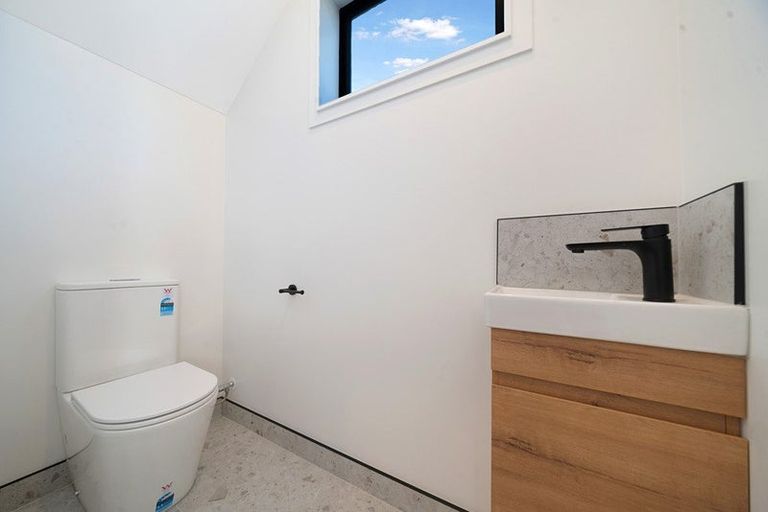Photo of property in 15 Octans Road, Westgate, 0814