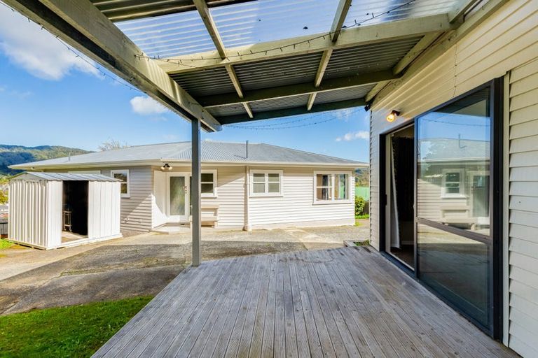 Photo of property in 43 Petrie Street, Wainuiomata, Lower Hutt, 5014