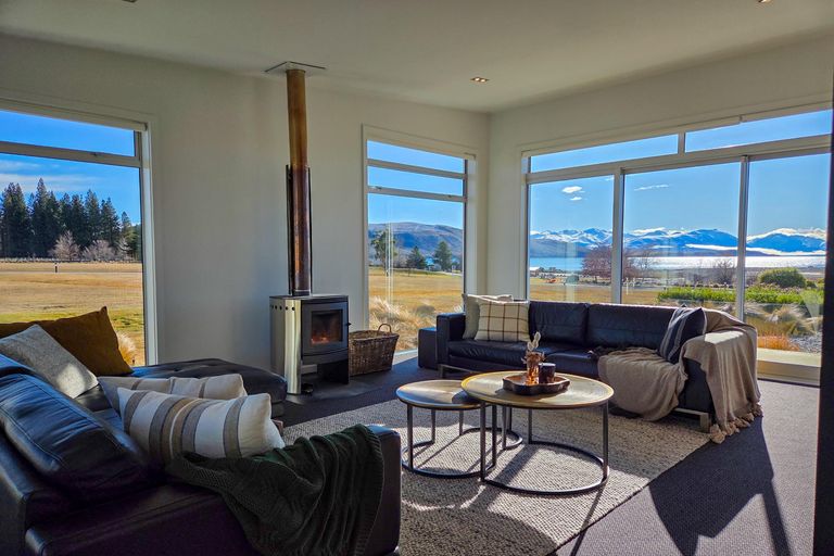 Photo of property in 12 Pollock Place, Lake Tekapo, 7999